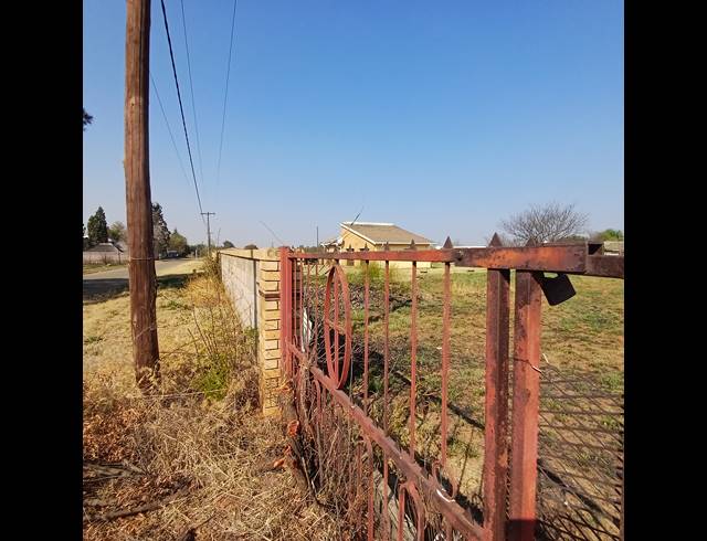 2,191M² VACANT LAND FOR SALE IN HENLEY ON KLIP